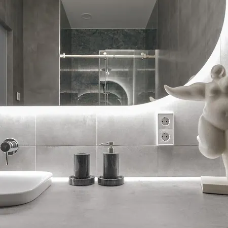 Ivis House - Spacious With Terrace, Old Town * Вильнюс