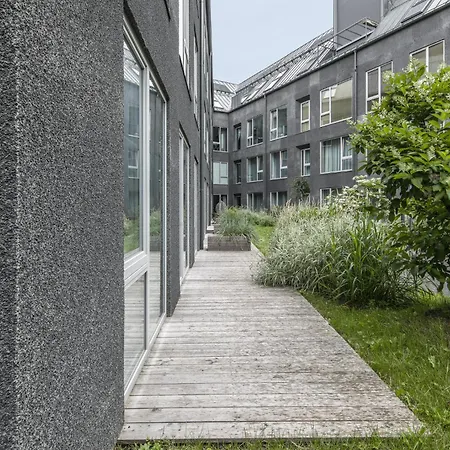 Ivis House - Spacious With Terrace, Old Town *