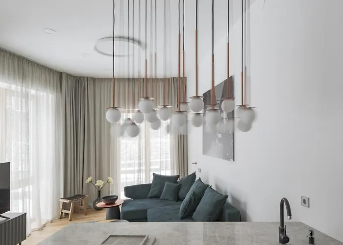 Ivis House - Spacious With Terrace, Old Town