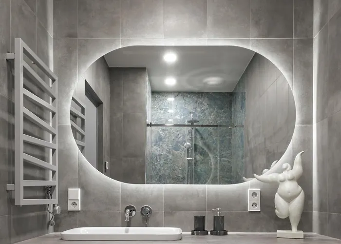 Ivis House - Spacious With Terrace, Old Town Lejlighed