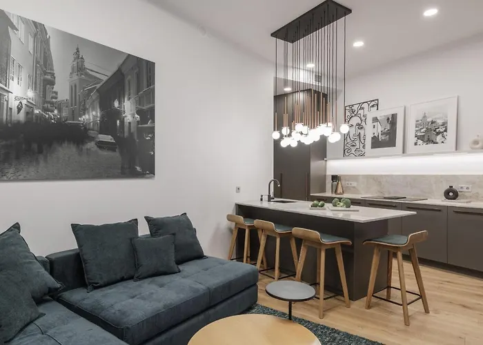 Ivis House - Spacious With Terrace, Old Town 아파트