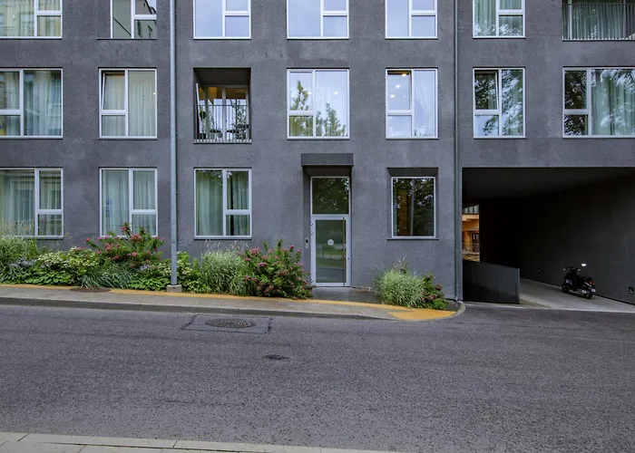 Ivis House - Spacious With Terrace, Old Town Lejlighed