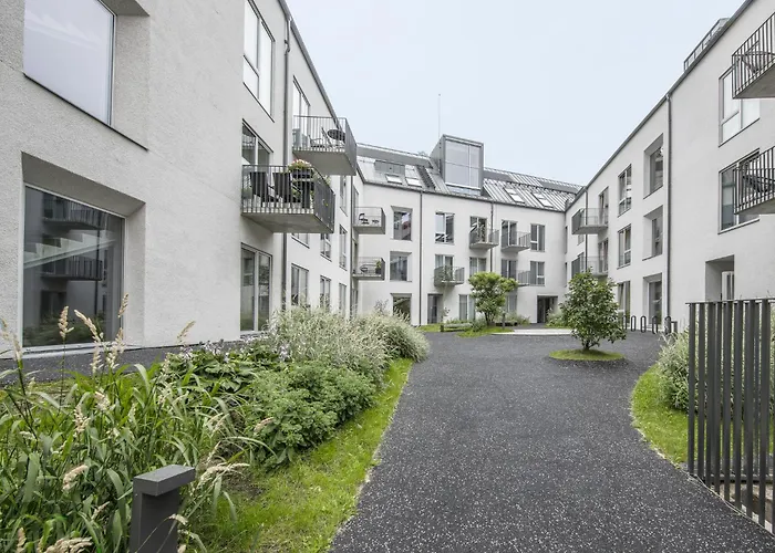 Ivis House - Spacious With Terrace, Old Town