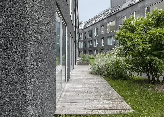 Ivis House - Spacious With Terrace, Old Town *