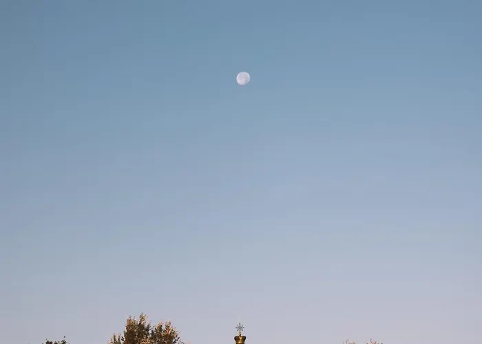 Ivis House - Spacious With Terrace, Old Town *