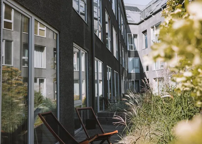 Ivis House - Spacious With Terrace, Old Town *