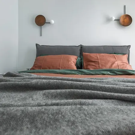 Ivis House - Spacious With Terrace, Old Town Apartamento