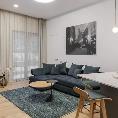 Ivis House - Spacious With Terrace, Old Town Vilnius