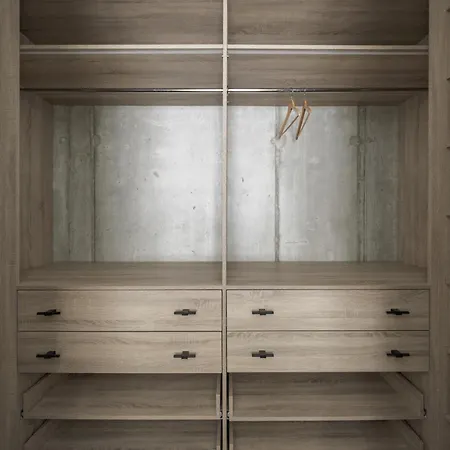 Ivis House - Spacious With Terrace, Old Town